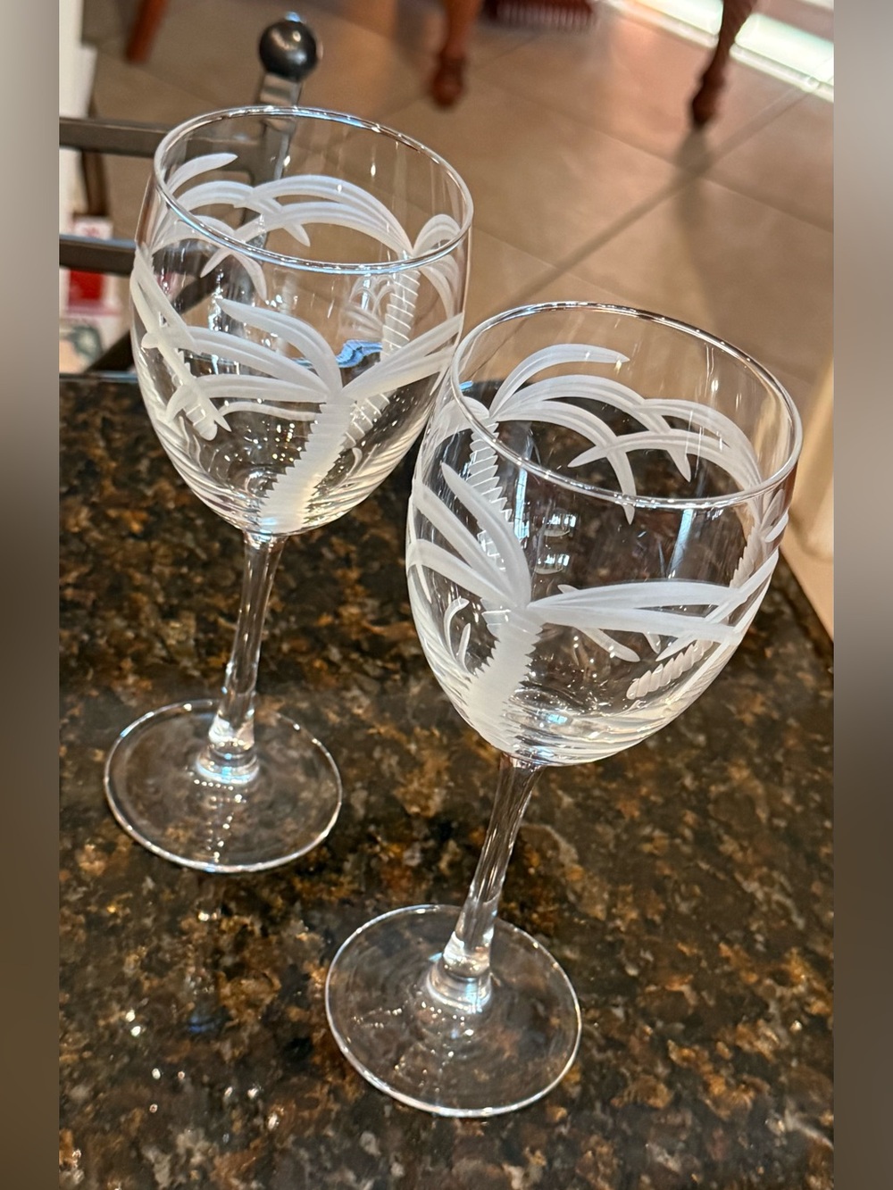Rolf Glass Palm Tree Etched Wine Glasses - Set of 2 - Picture 5 of 6